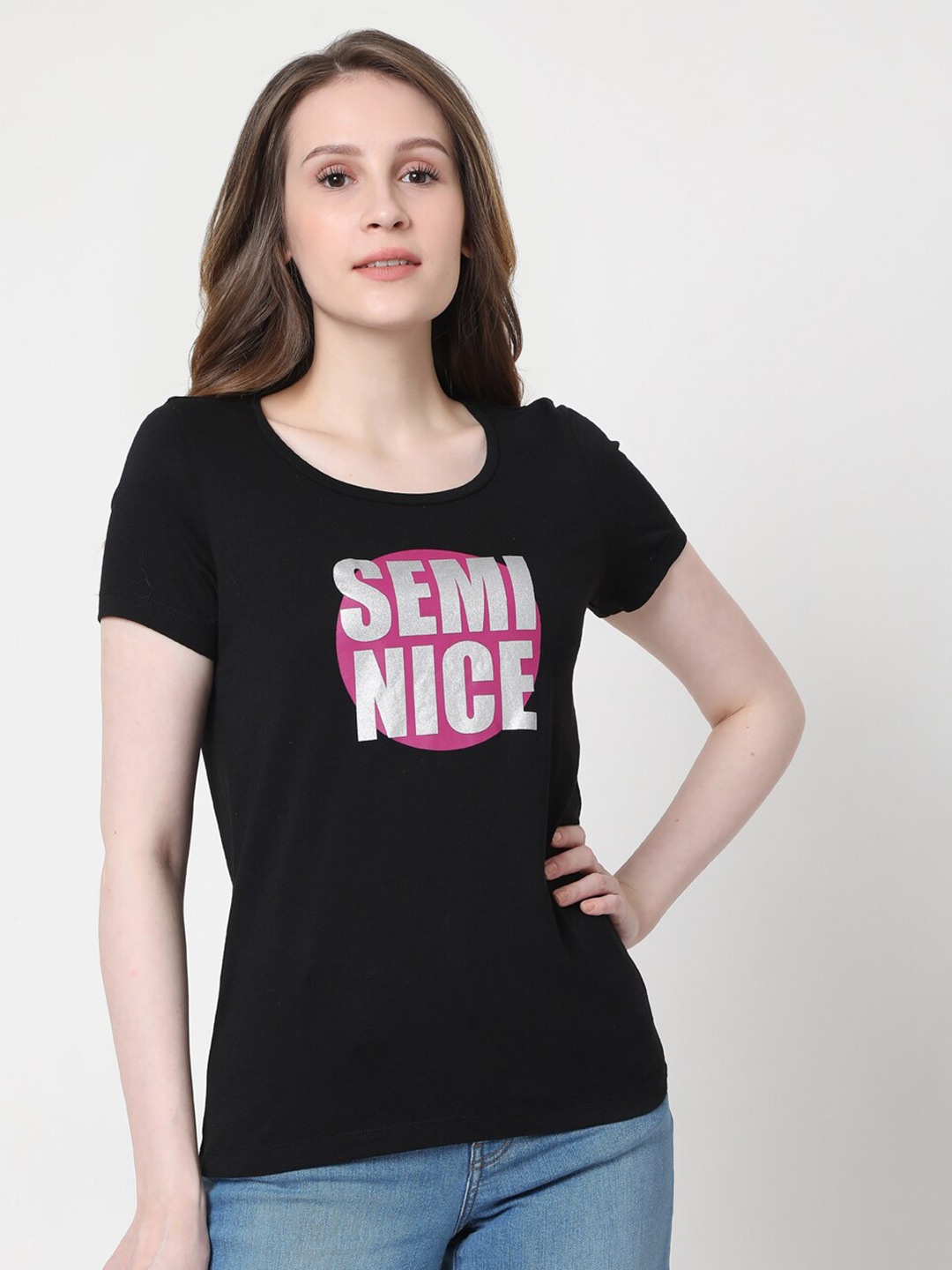 

Vero Moda Women Black Typography Printed Slim Fit T-shirt