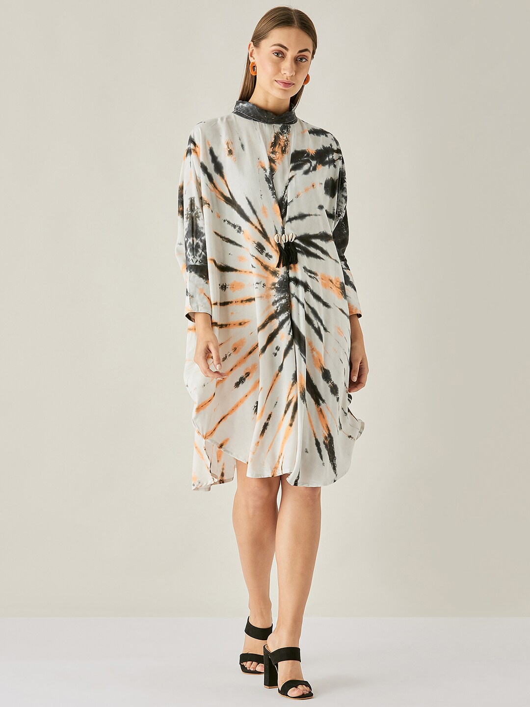 

The Kaftan Company White & Olive Green Tie and Dye A-Line Dress