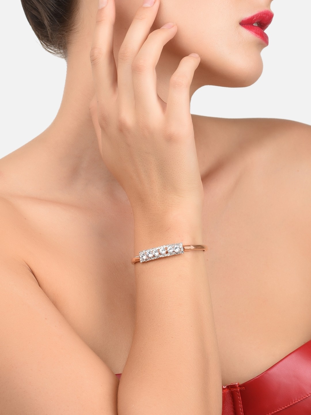 

AMI Women Rose Gold & White Brass Cubic Zirconia Rose Gold-Plated Kada Bracelet