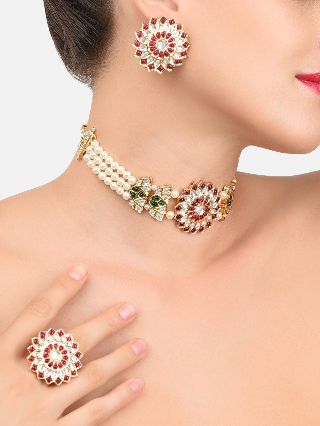 

Zaveri Pearls Gold-Plated & Pink Kundan-Studded Jewellery Set