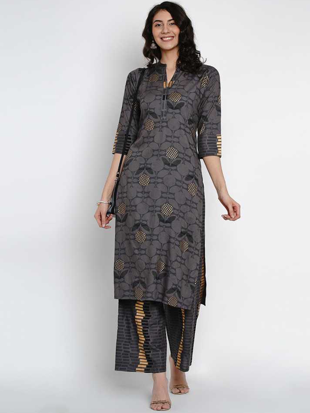 

Yuris Women Charcoal Grey Floral Kurti with Palazzo