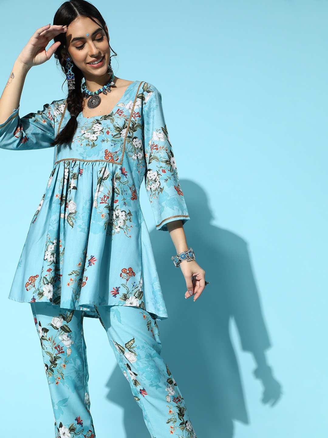

ZIYAA Floral Viscose Rayon Romantic Florals Kurta Set, Blue