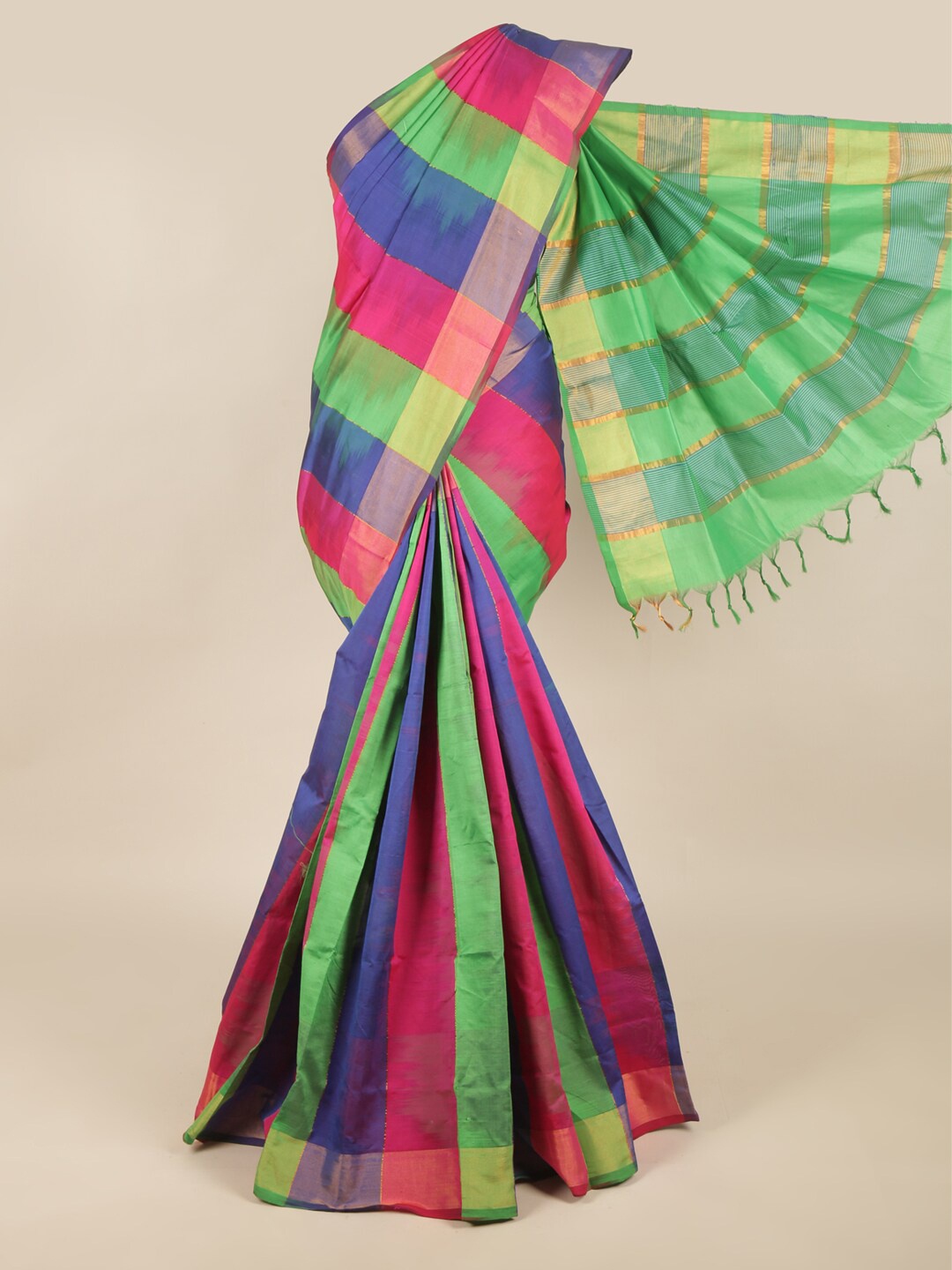 

Pothys Green & Pink Colourblocked Silk Cotton Saree