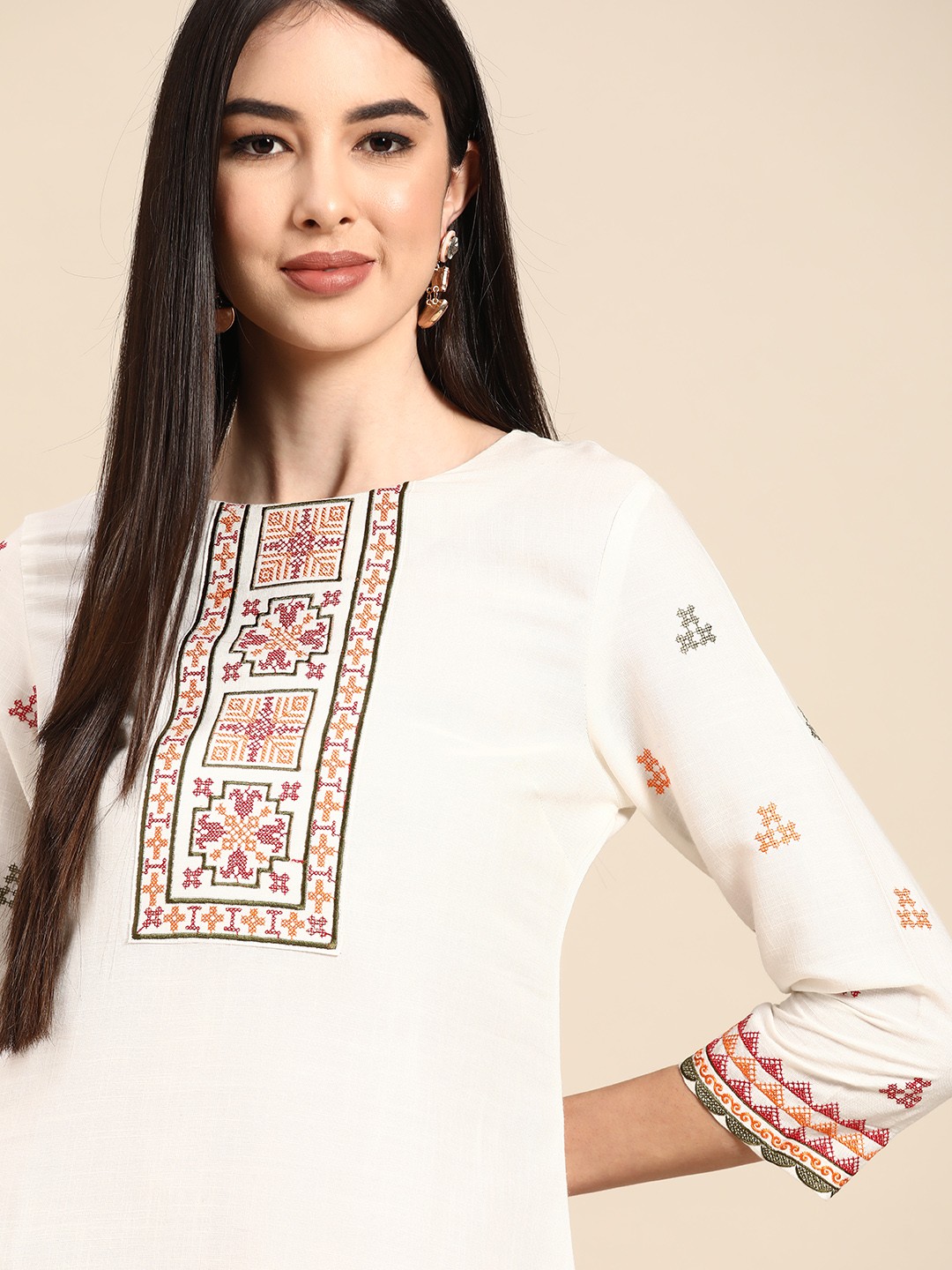 

Anouk Women White & Mustard Yellow Cotton Embroidered Yoke Design Kurta