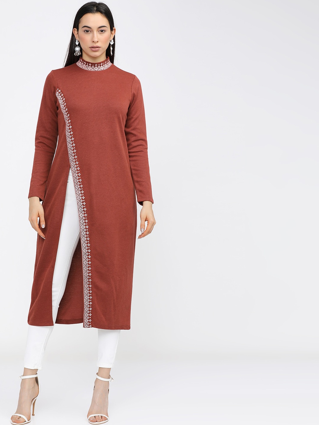 

Vishudh Women Rust & White Geometric Printed A-line Kurta