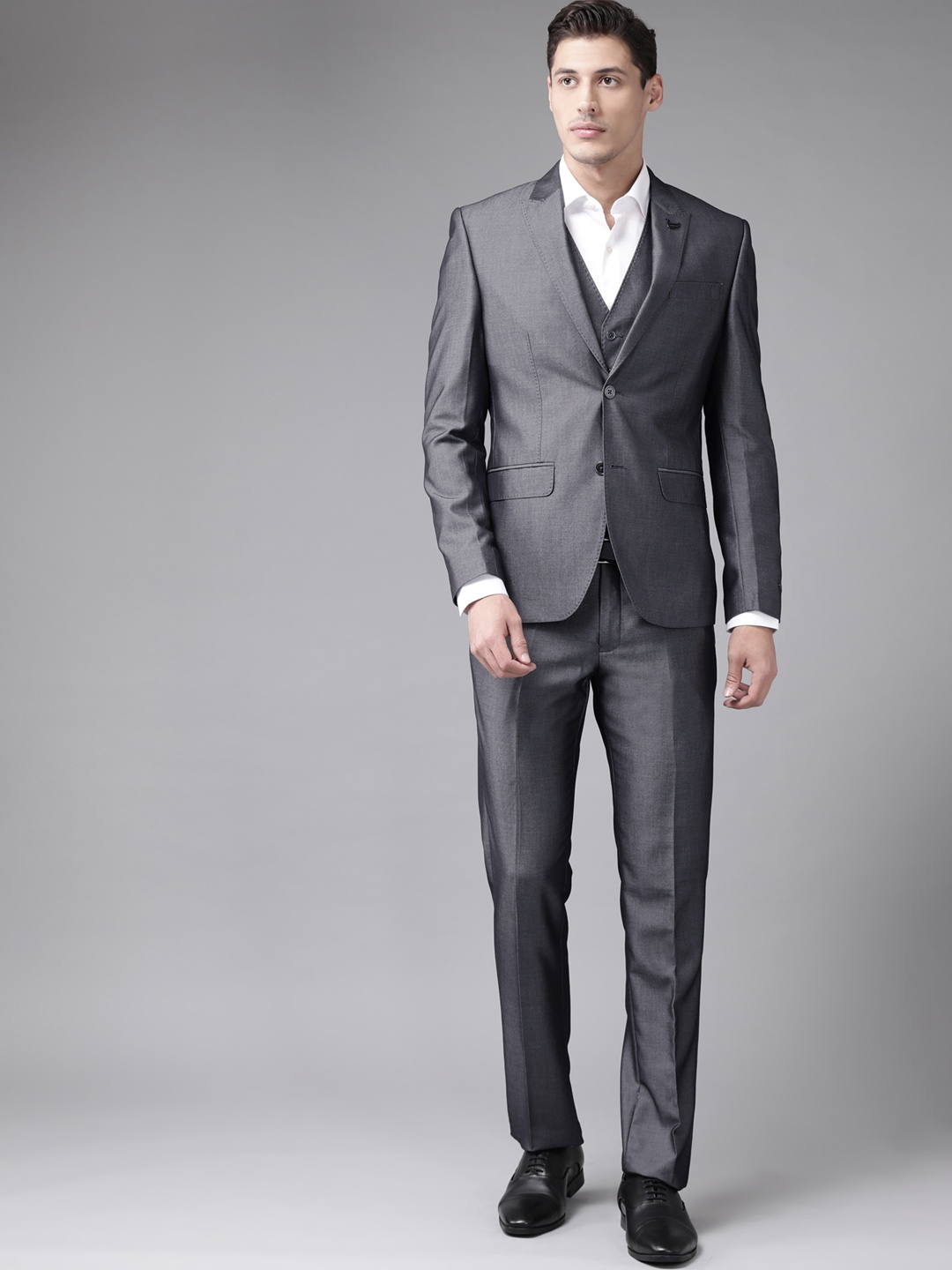 

Blackberrys Men Charcoal Grey Solid Single-Breasted Peaked Collar Slim Fit Suit