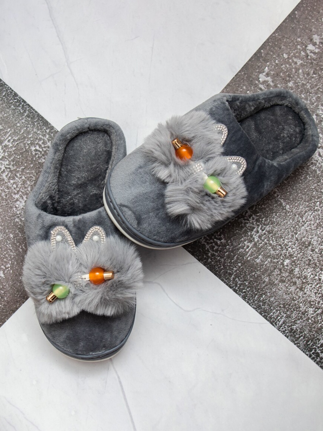 

Brauch Women Grey & Orange Kitty Winter Room Slippers