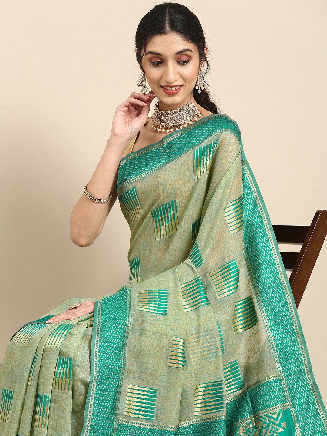 

Anouk Green & Gold-Coloured Woven Design Pure Silk Banarasi Saree