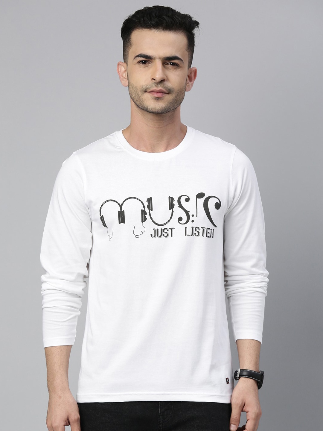 Bushirt Men White & Black Printed Pure Cotton T-shirt