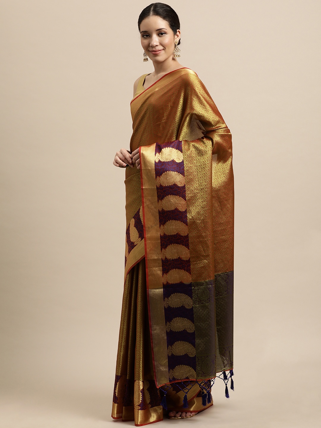 

Mitera Gold-Toned & Red Ethnic Motifs Art Silk Kanjeevaram Saree