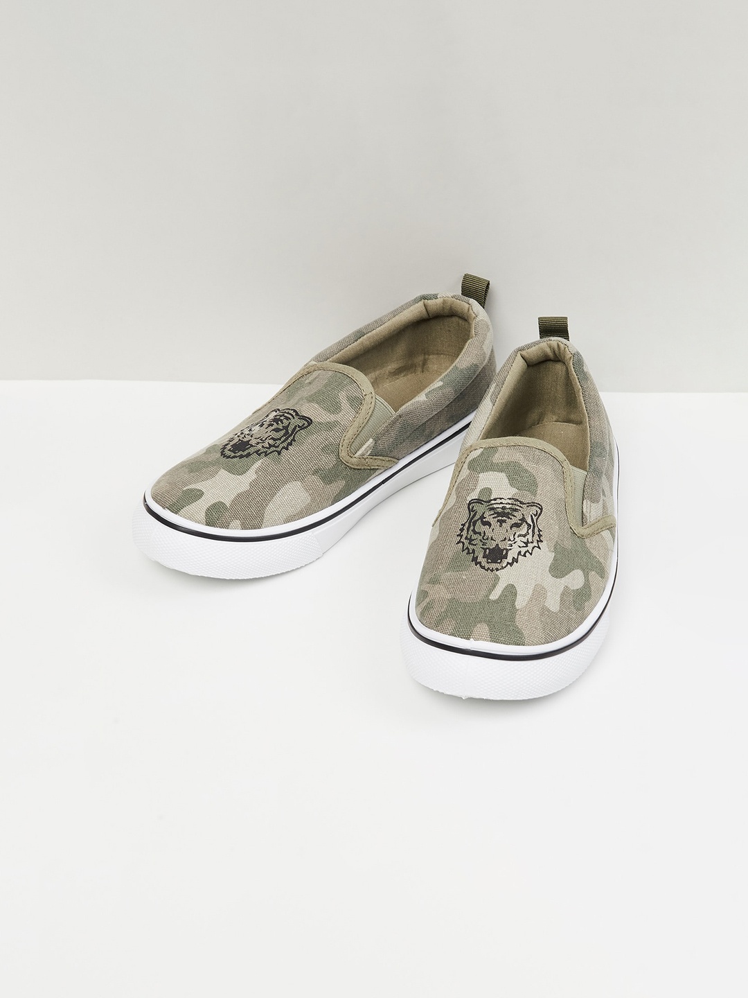 

max Boys Olive Green Printed Slip-On Sneakers