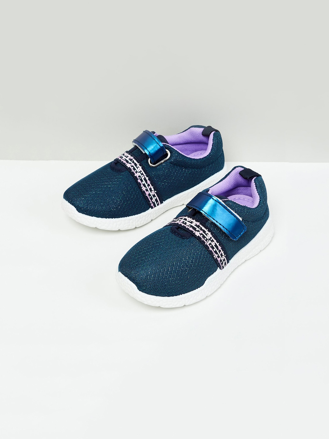 

max Girls Navy Blue Woven Design PU Slip-On Sneakers