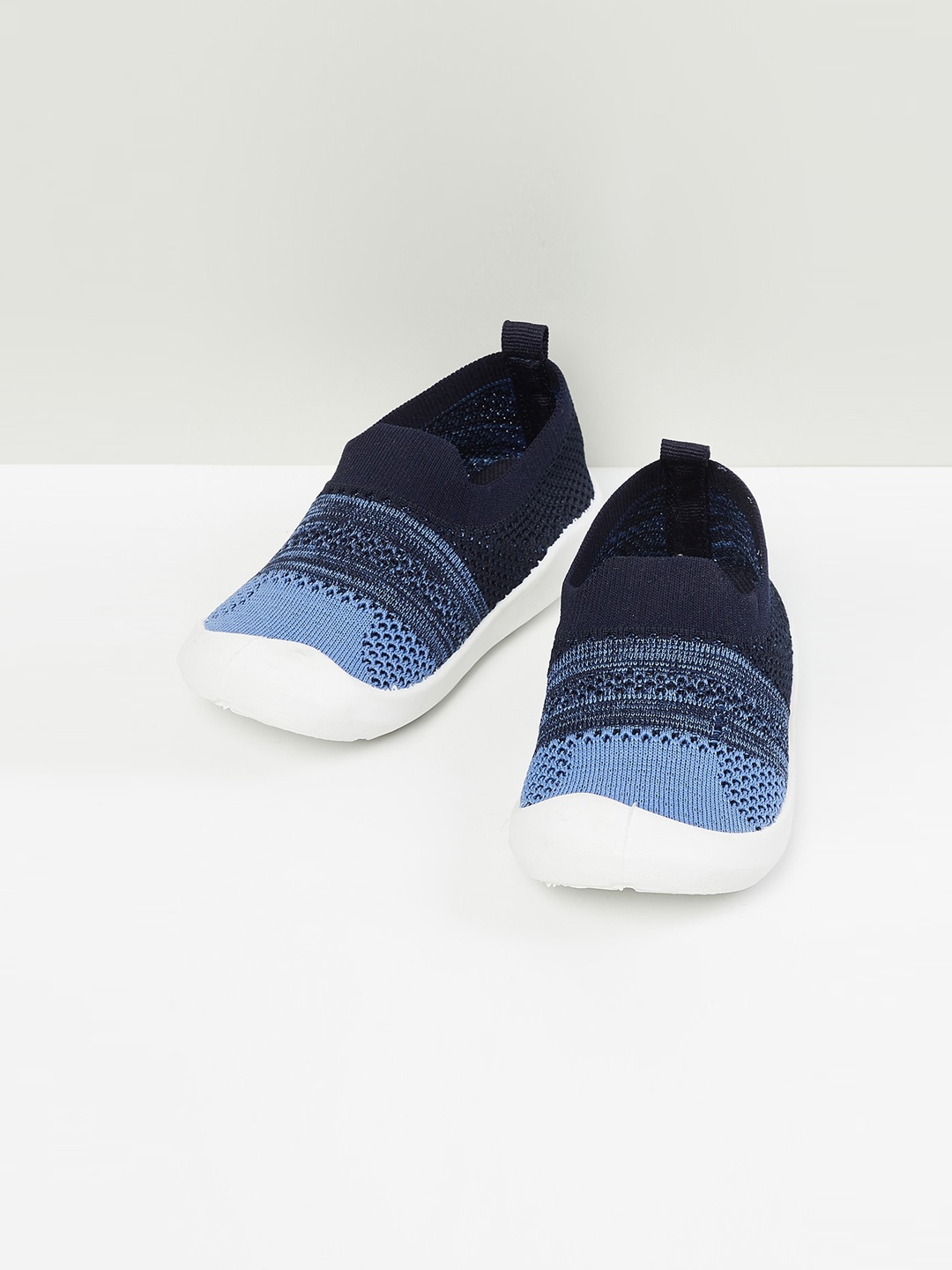 

max Boys Navy Blue Woven Design PU Slip-On Sneakers