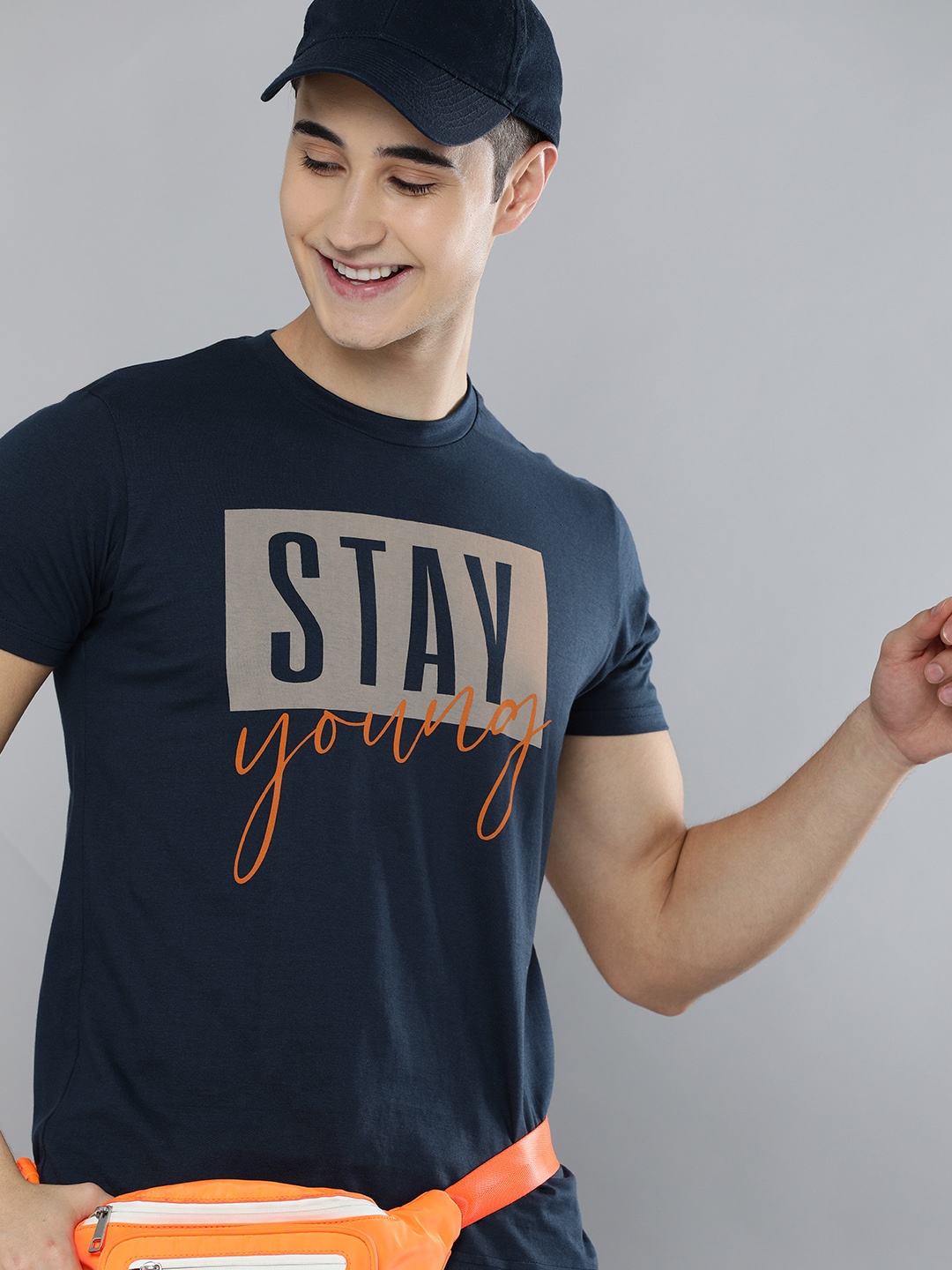 

HERE&NOW Men Blue & Grey Printed T-shirt