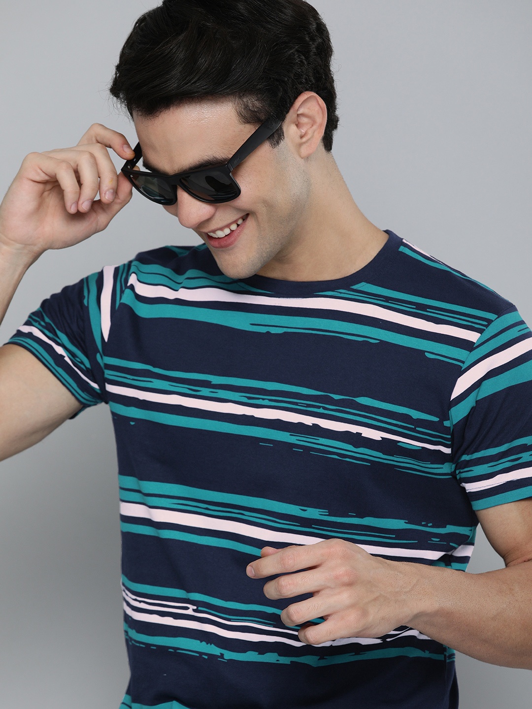 

HERE&NOW Men Navy Blue & White Striped Pure Cotton T-shirt
