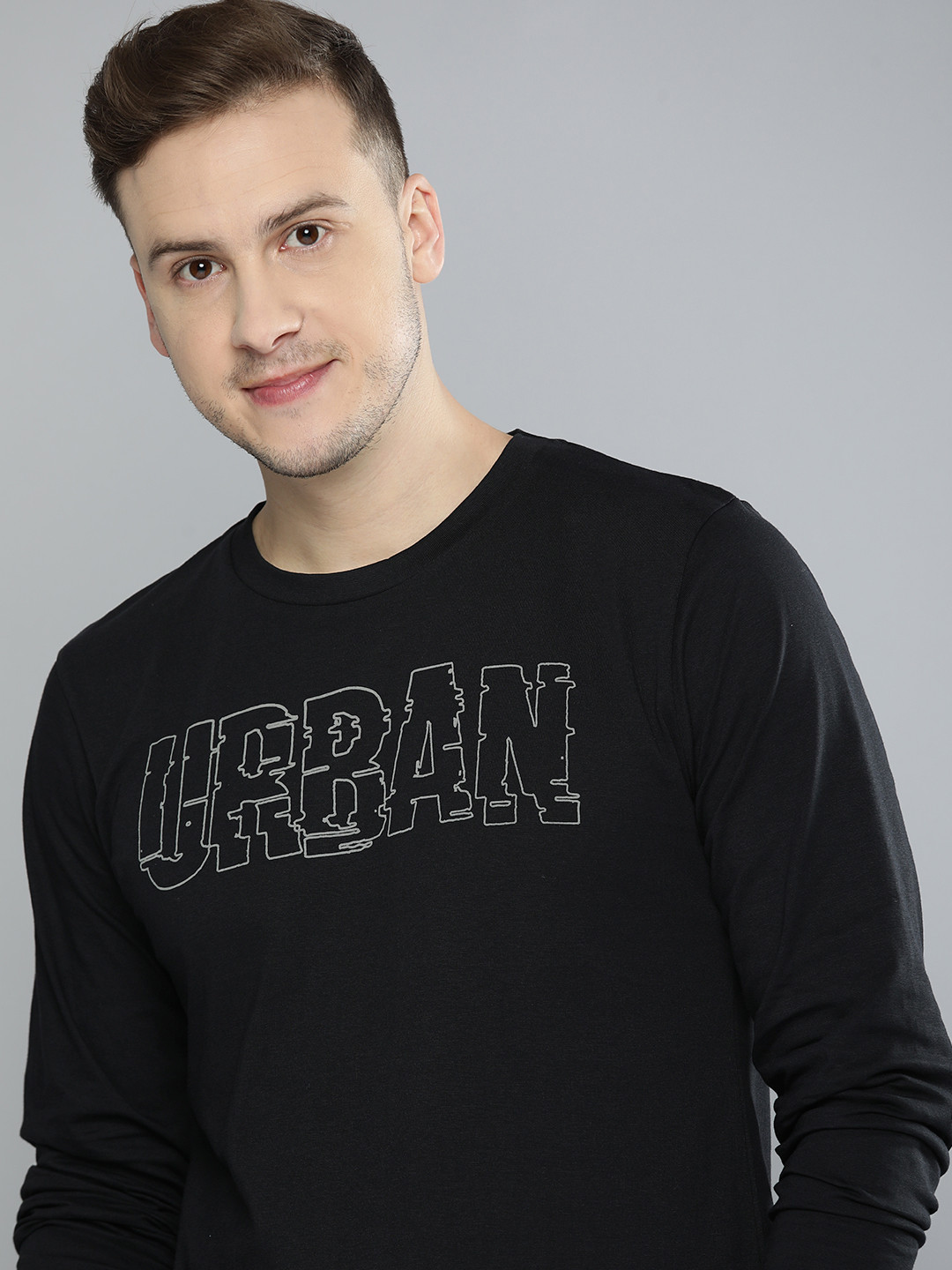 

HERE&NOW Men Black Typography Printed Pure Cotton T-shirt