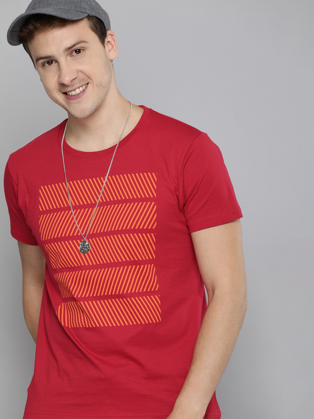 

HERE&NOW Men Printed Round Neck Pure Cotton T-shirt, Na
