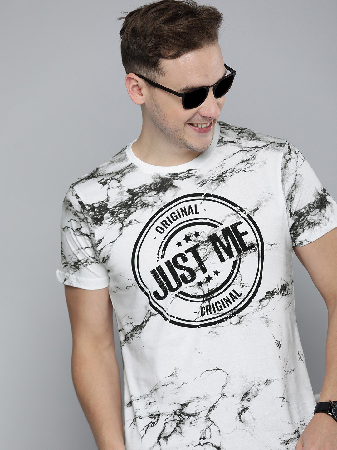 

HERE&NOW Men White & Black Dyed Round Neck Pure Cotton T-shirt