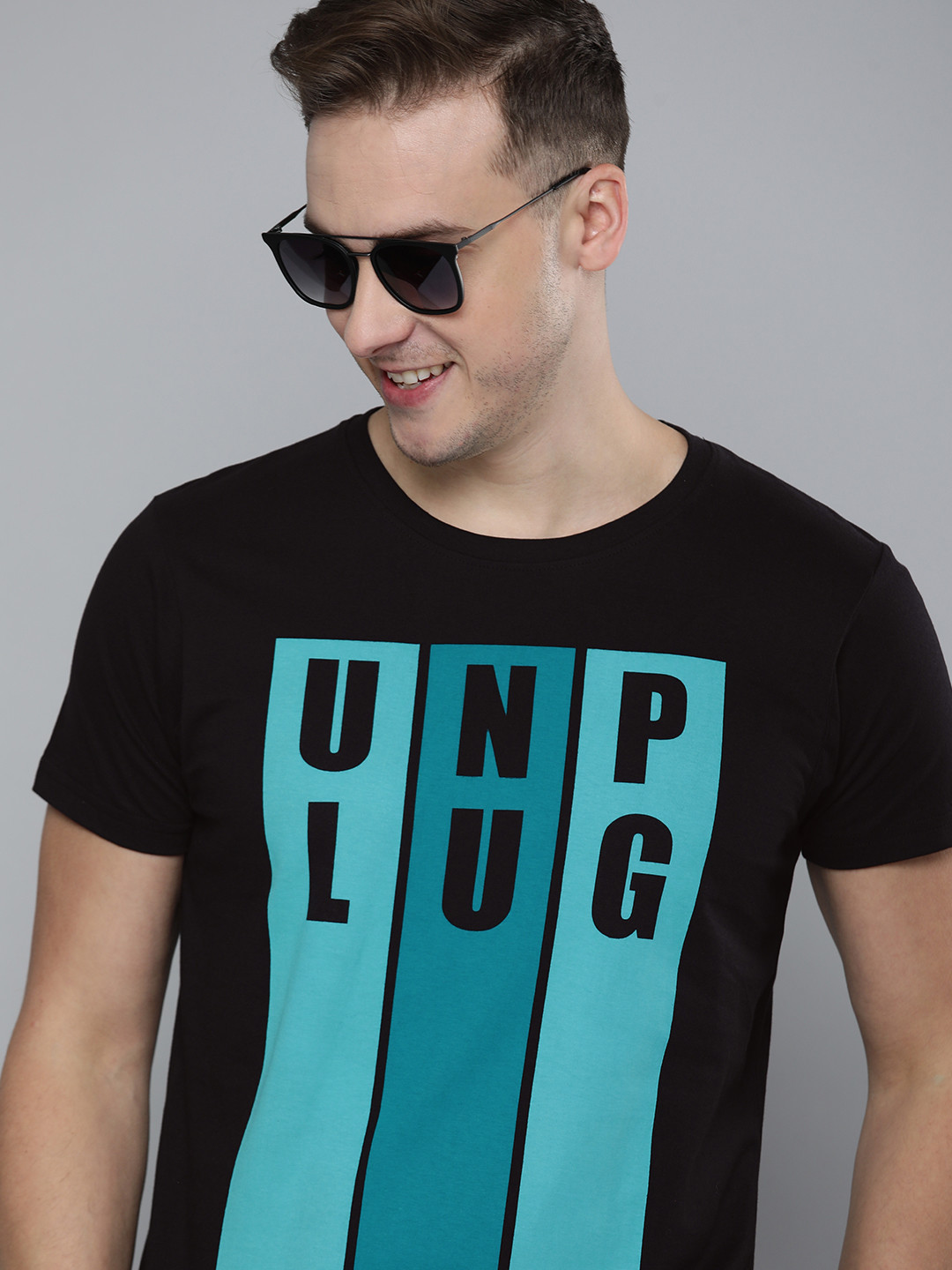 

HERE&NOW Men Black Typography Printed Pure Cotton T-shirt