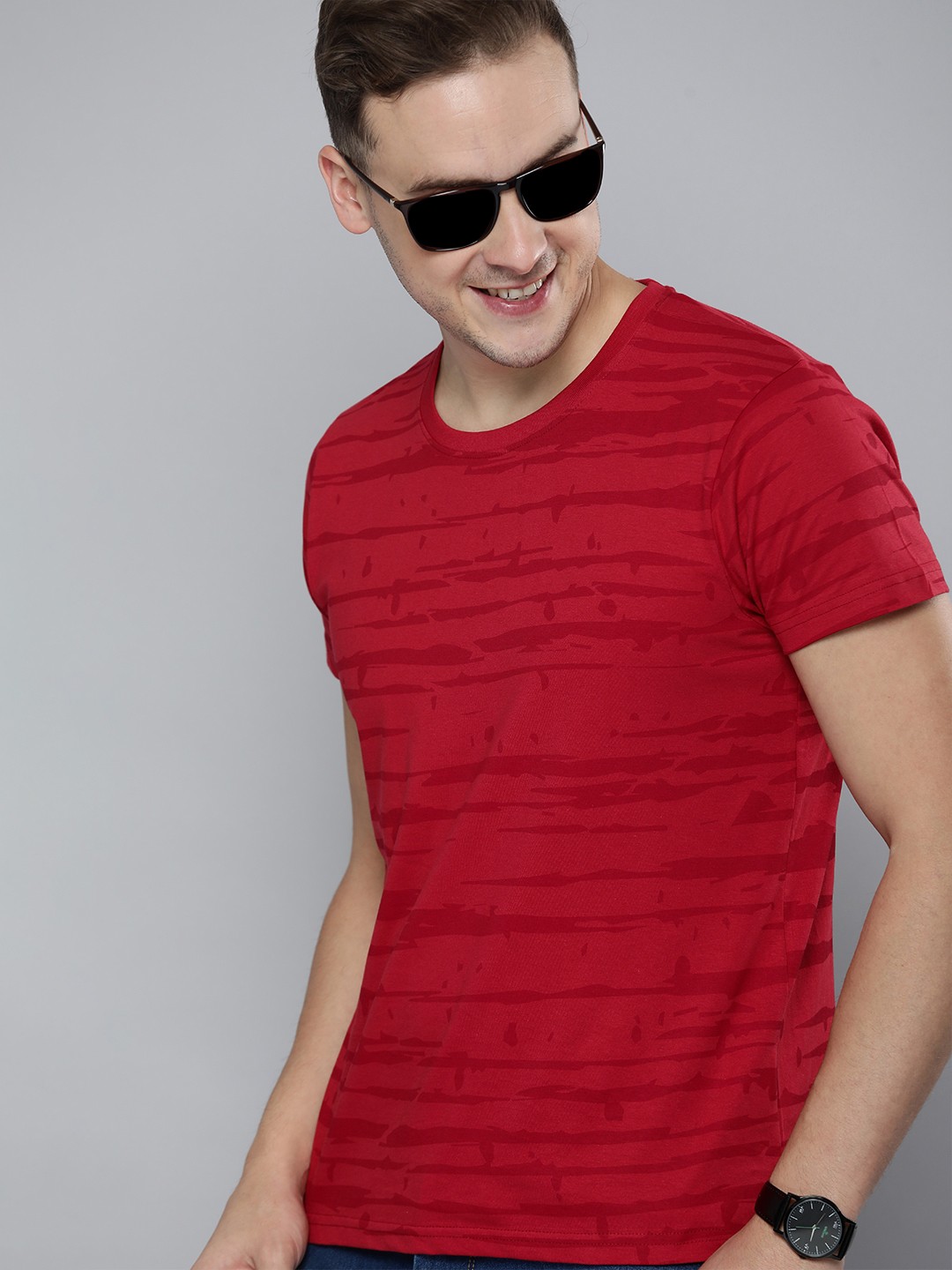 

HERE&NOW Men Red Striped Round Neck Pure Cotton T-shirt