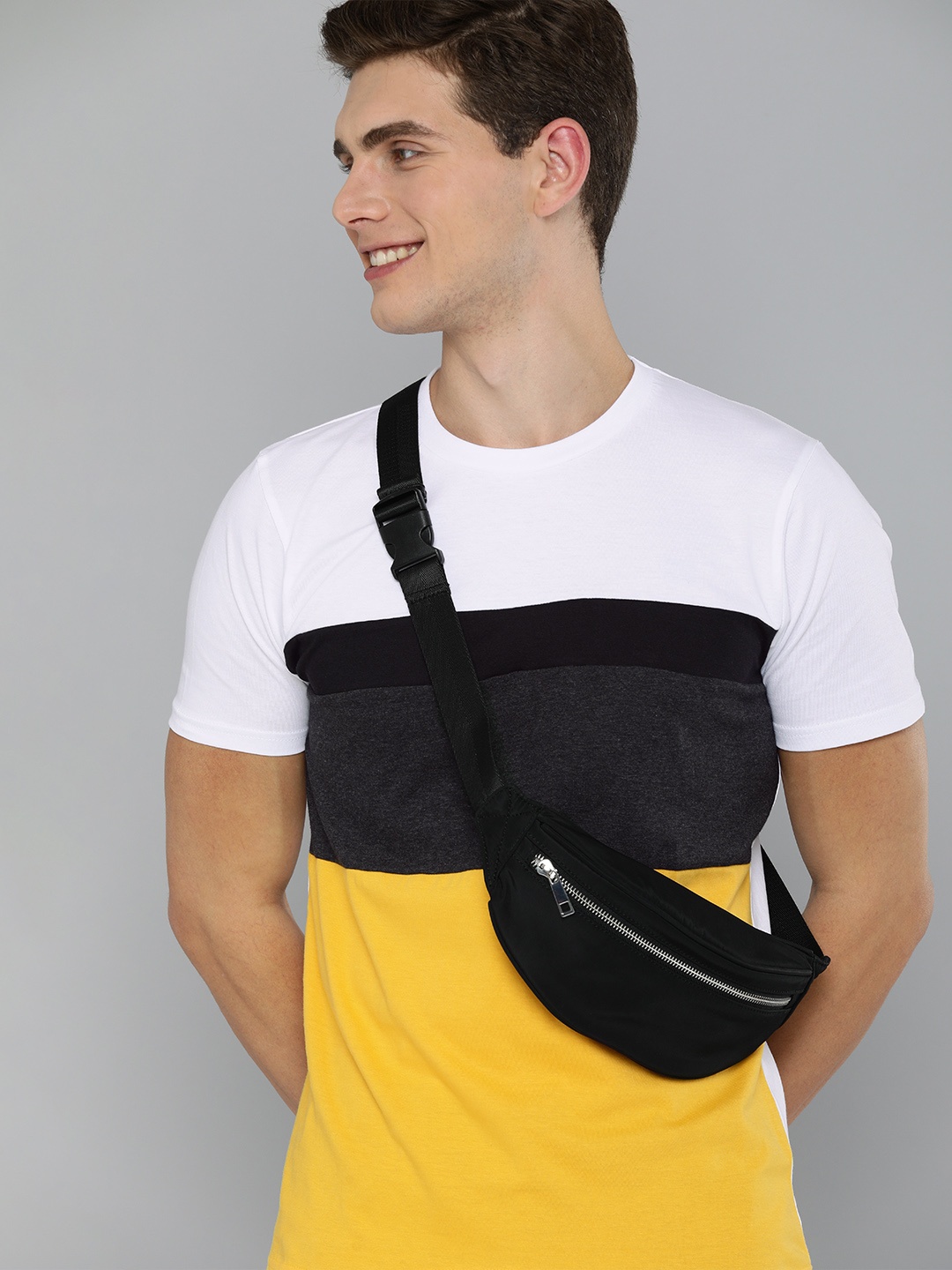 

HERE&NOW Men Yellow & White Colourblocked Pure Cotton T-shirt