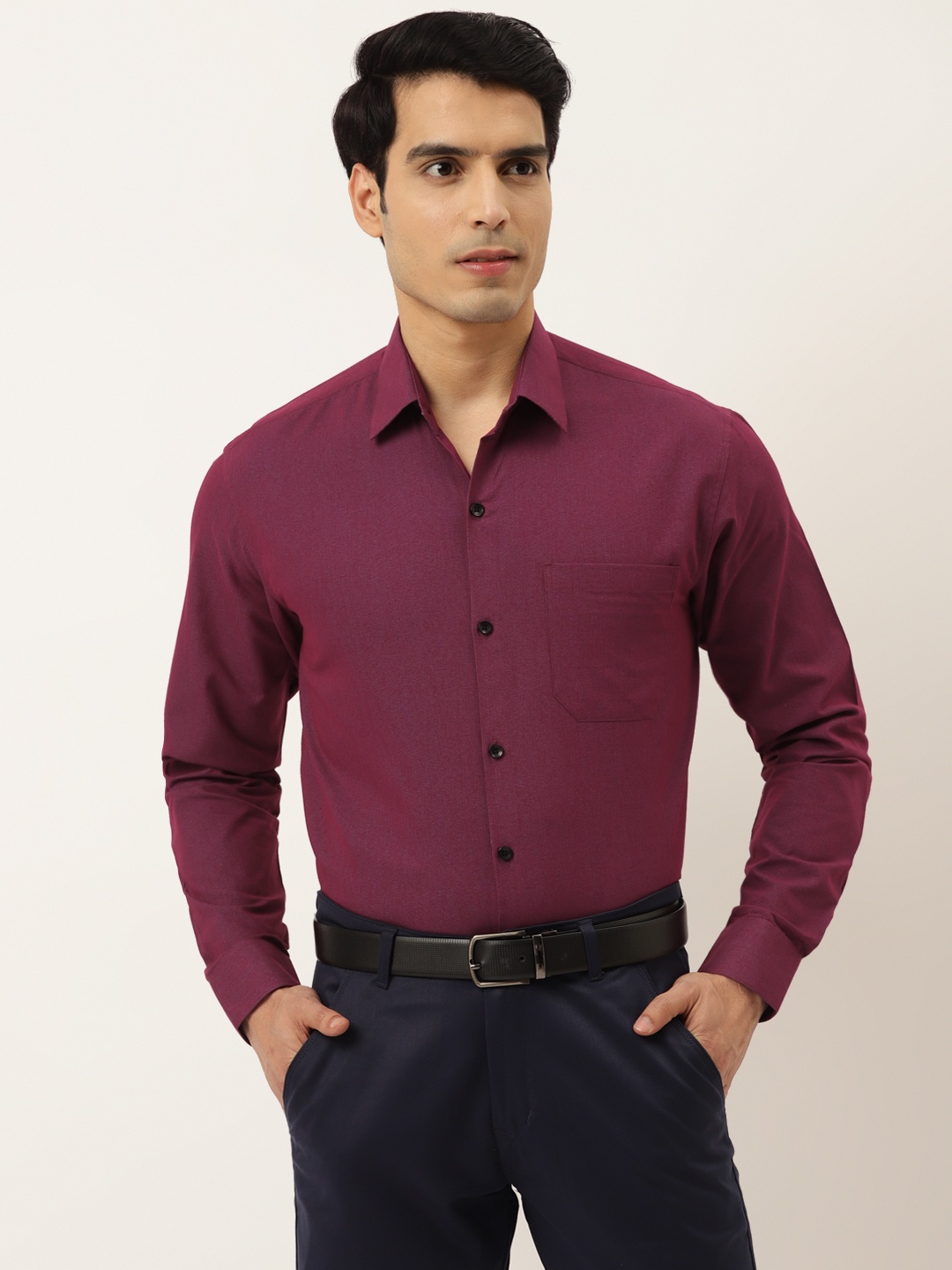 

JAINISH Men Burgundy Solid Comfort Fit Pure Cotton Chambray Formal Shirt
