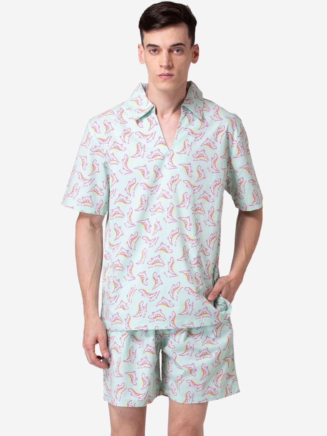 

Fluffalump Men Green & Pink Printed Cotton Night suit