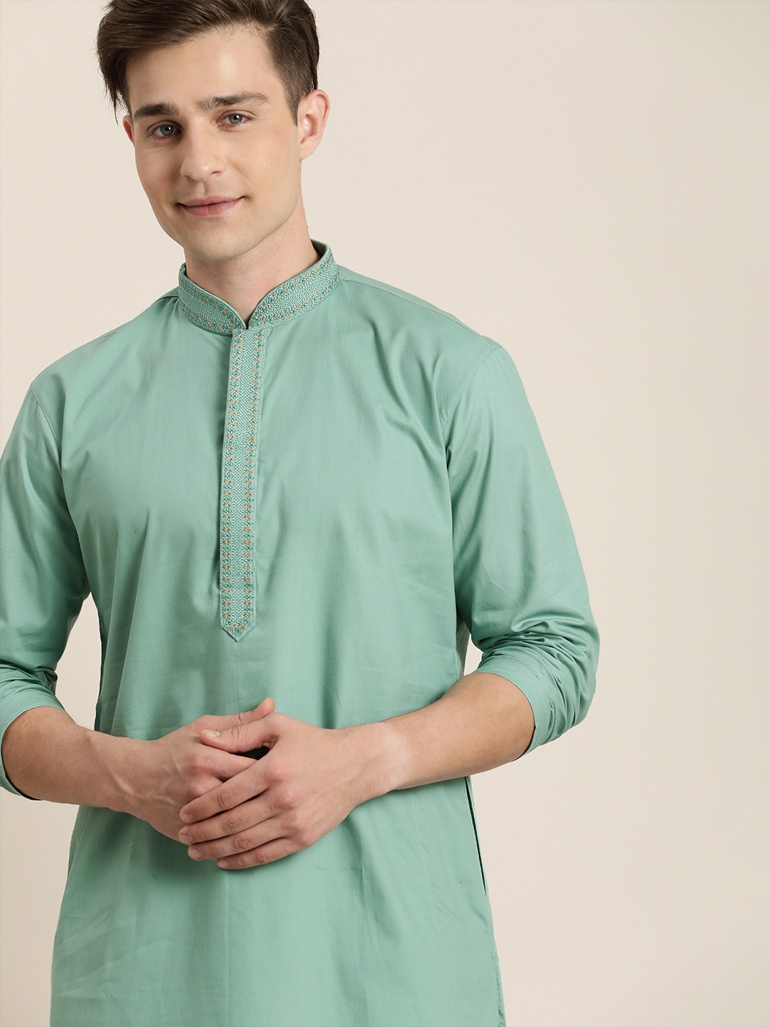 

VASTRAMAY Men Green Kurta with Pyjamas