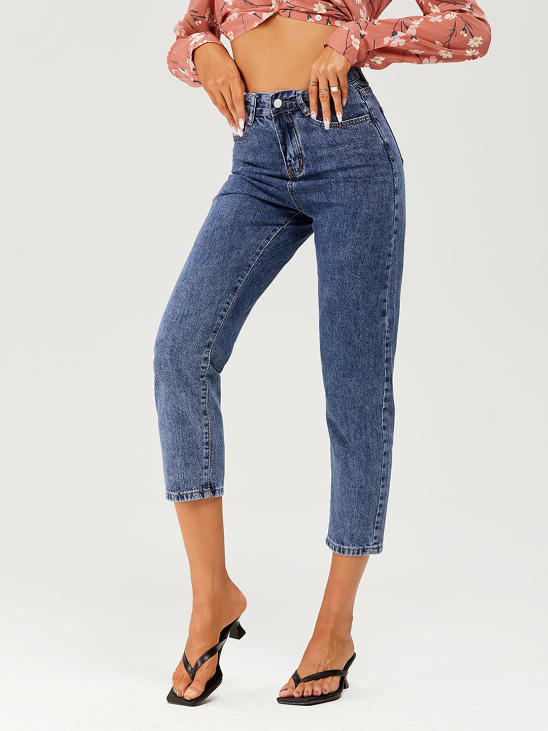

URBANIC Women Blue Straight Leg Jeans