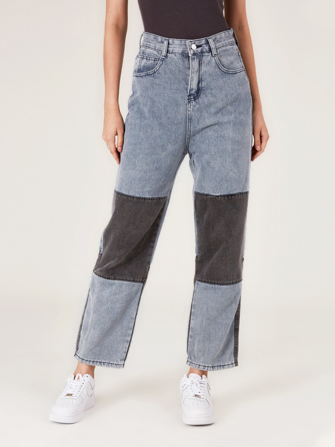 

URBANIC Women Blue Cotton Light Fade Colourblocked Jeans