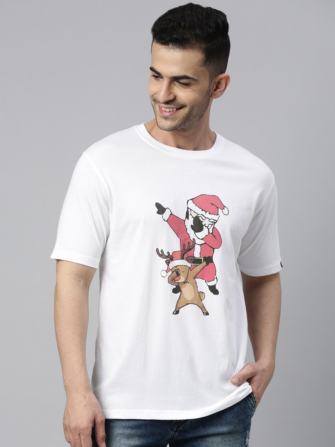 

Bushirt Men White Santa Printed T-shirt