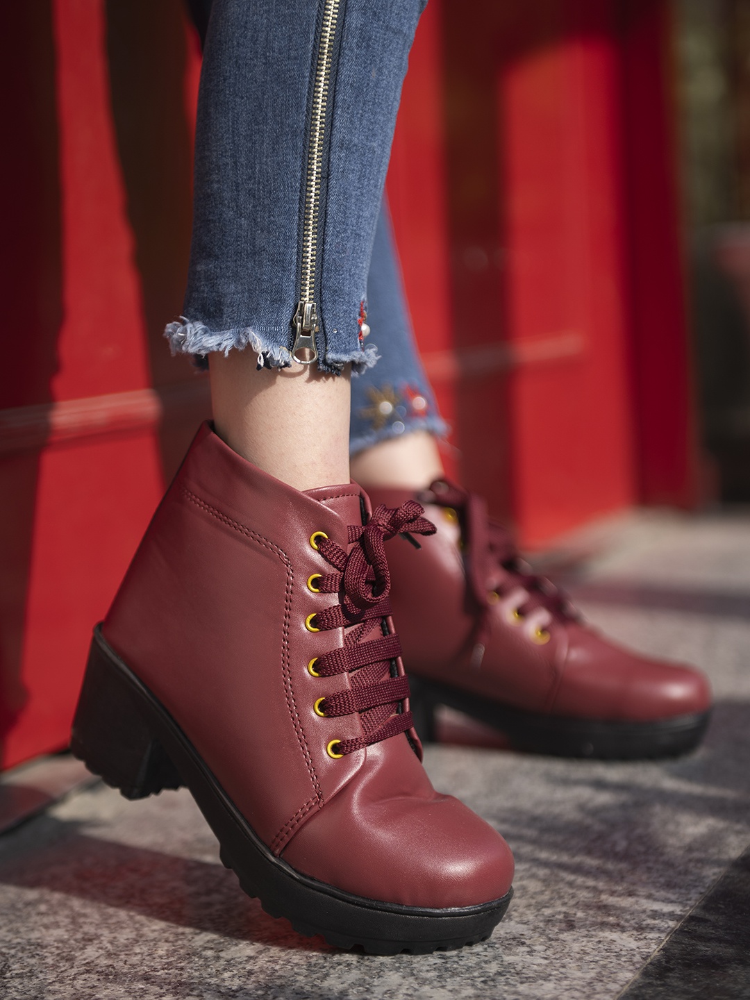 

Shoetopia Girls Maroon Solid Platform Heeled Boots