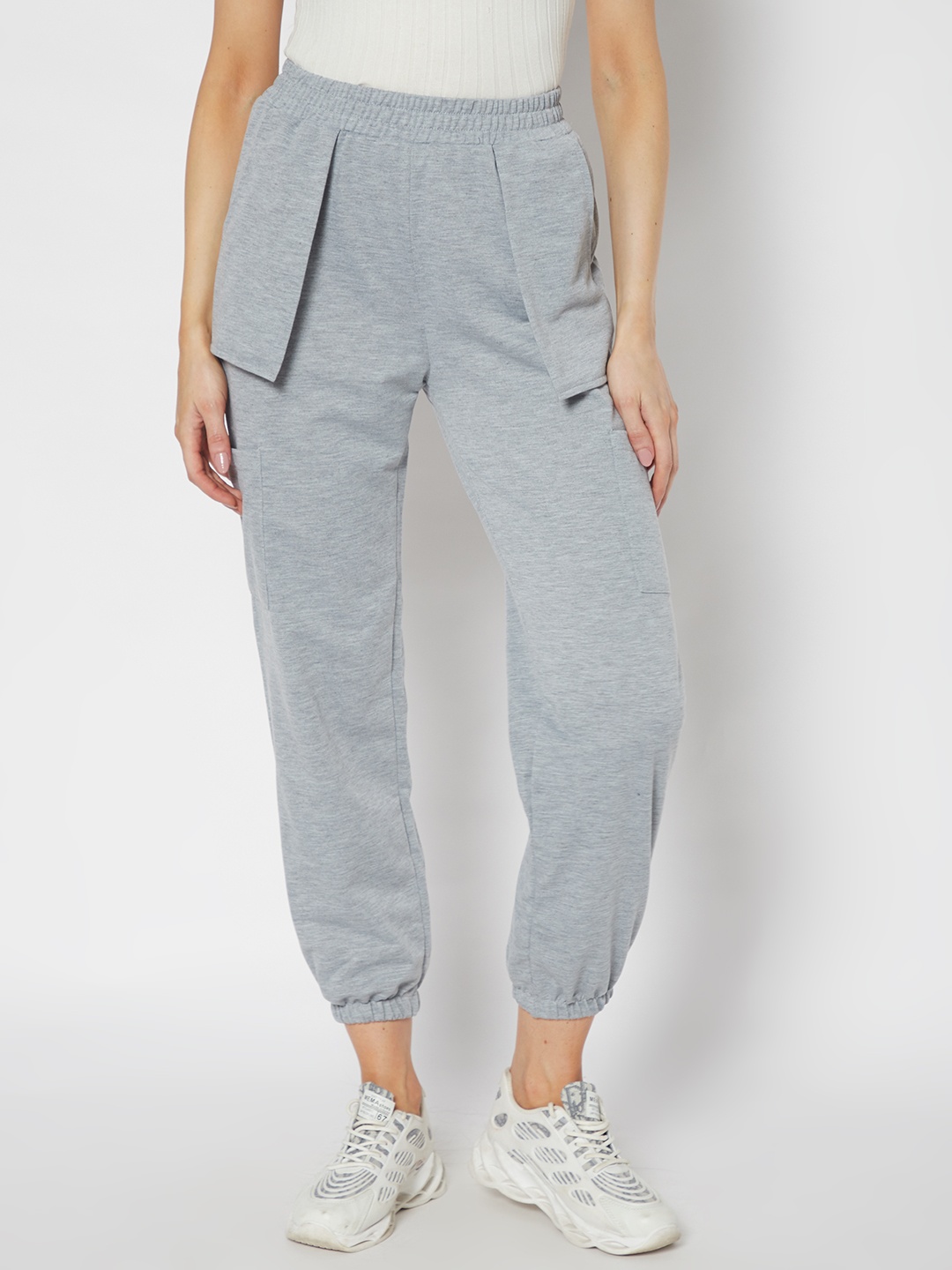 

URBANIC Women Grey Melange Solid Joggers