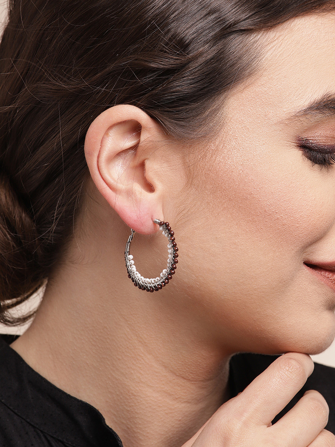 

Sangria Coffee Brown & White Circular Beaded Hoop Earrings