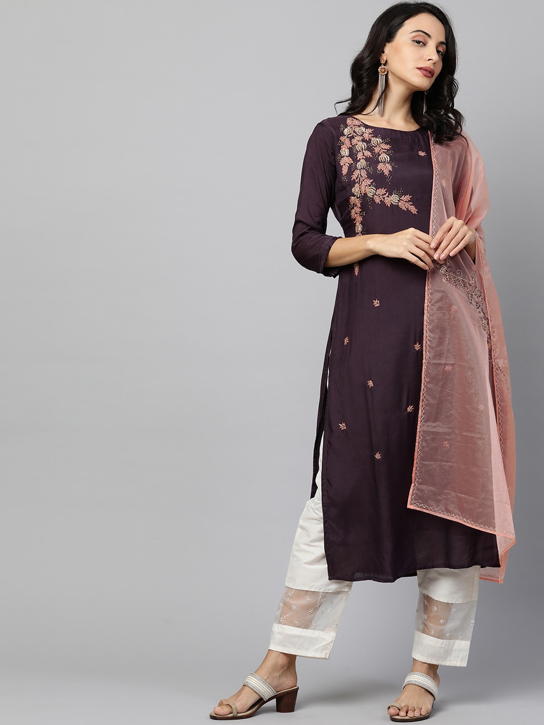

FASHOR Woman Burgundy Ethnic Motifs Embroidered Thread Work Kurta and Dupatta