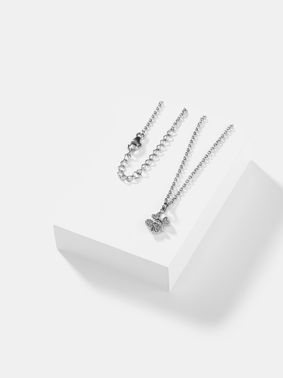 

SHAYA 925 Sterling Silver Necklace