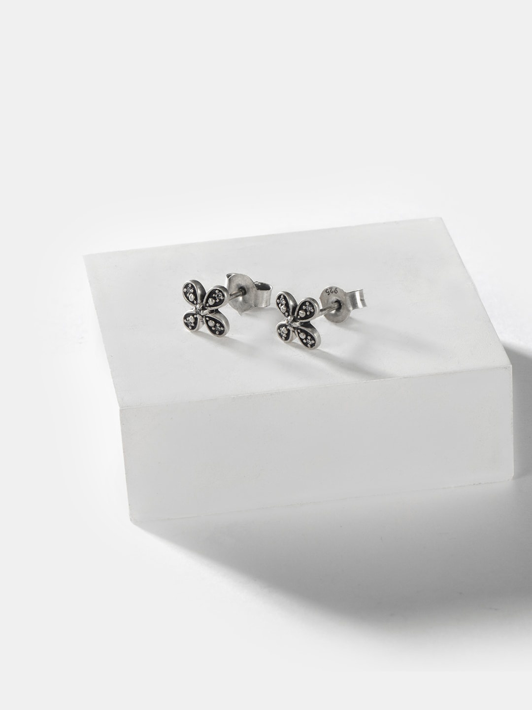 

SHAYA 925 Silver Cubic Zirconia Floral Studs Earrings