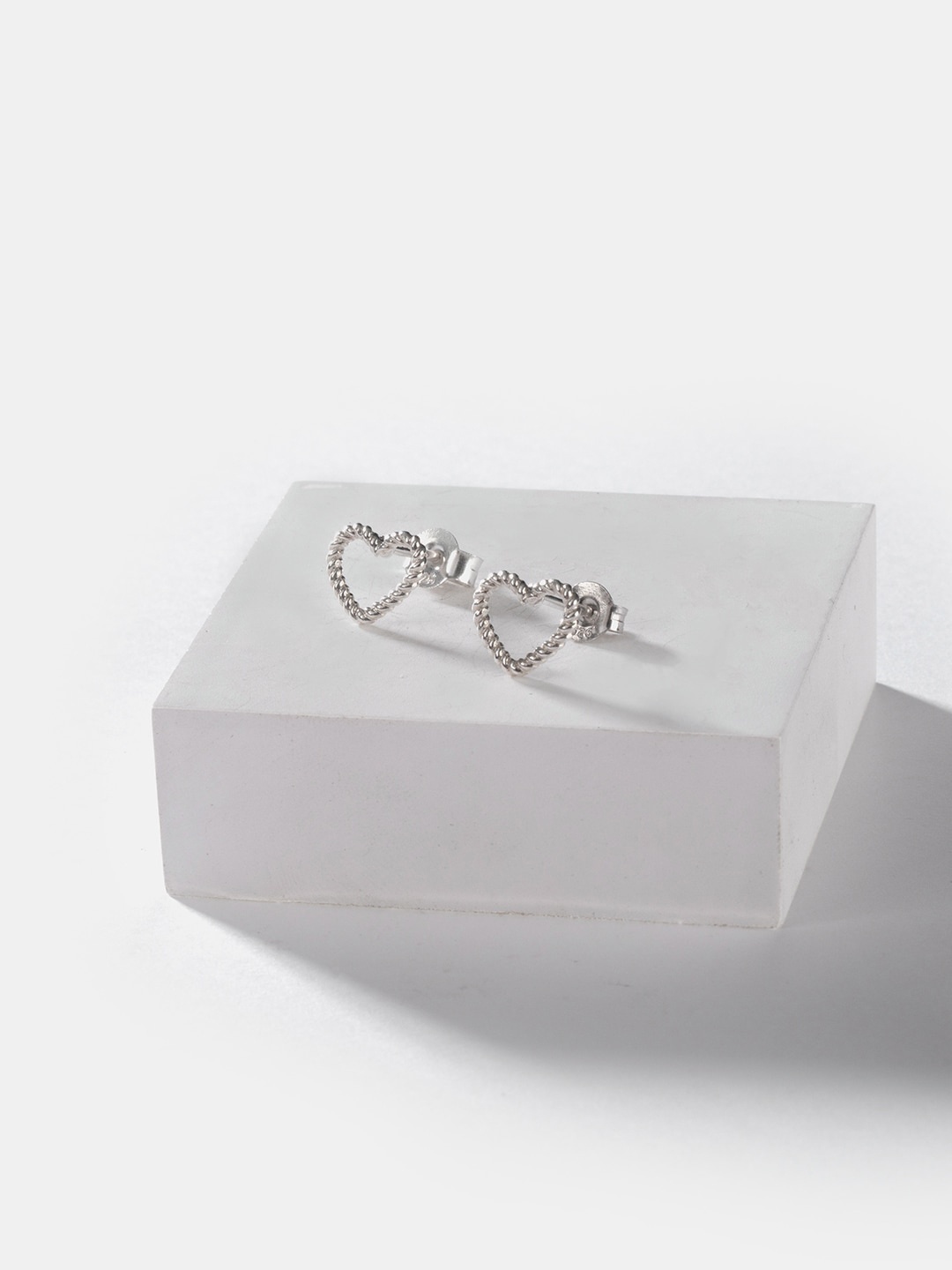 

SHAYA 925 Silver Heart Shaped Studs Earrings