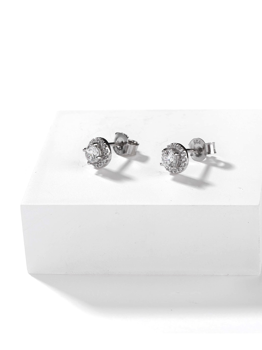 

SHAYA 925 Silver Cubic Zirconia Contemporary Studs Earrings