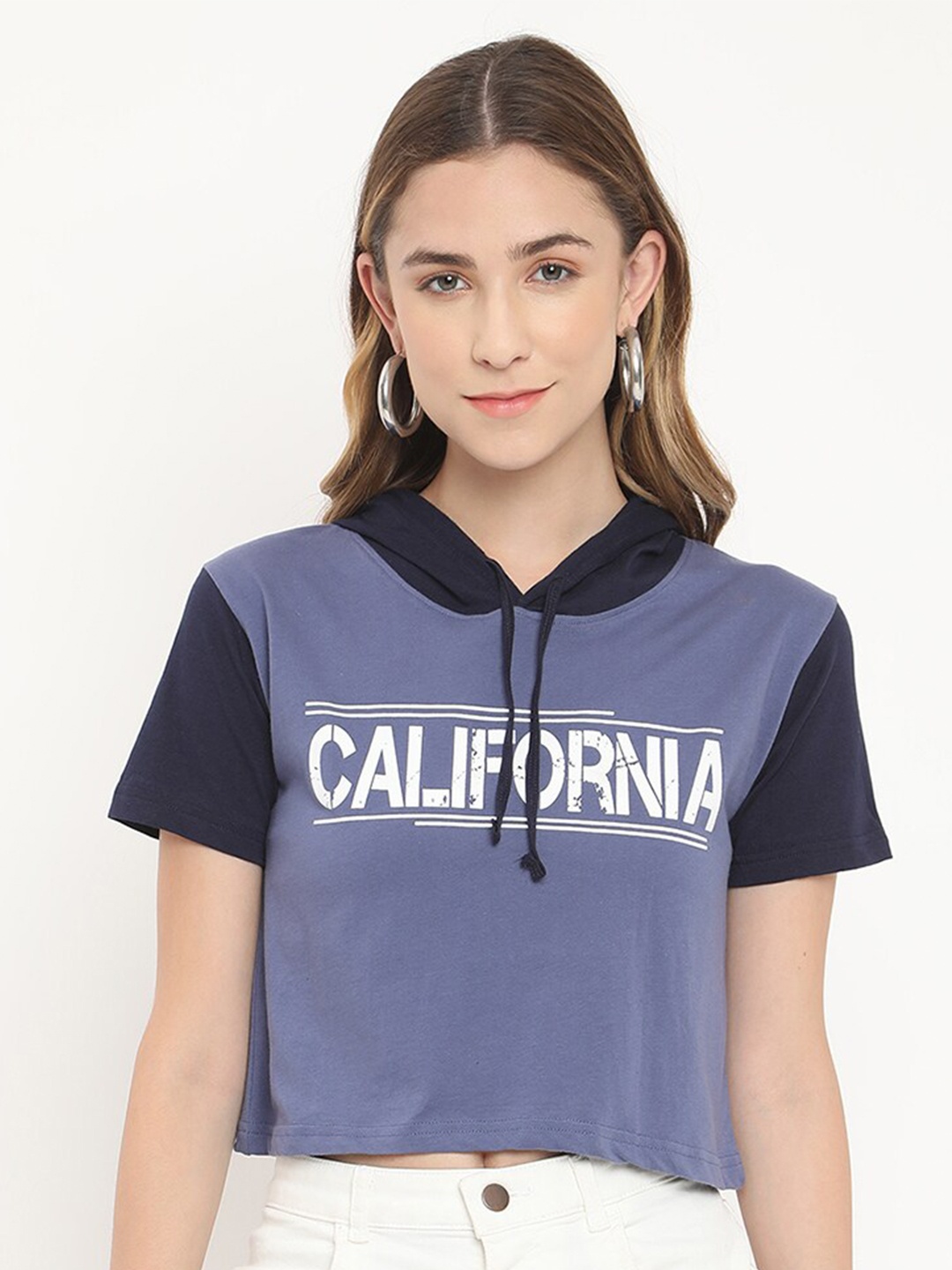 

V2 Value & Variety Woman Blue Regular Top