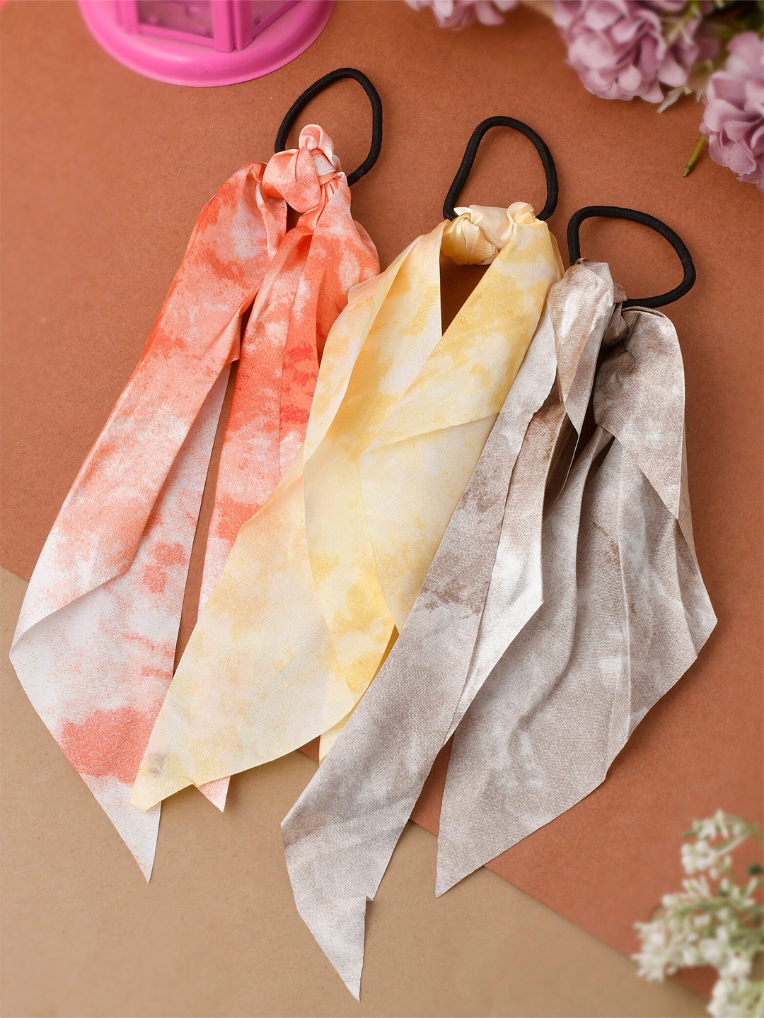 

Silvermerc Designs Women Orange & Yellow Set of 3 Ponytail Holders