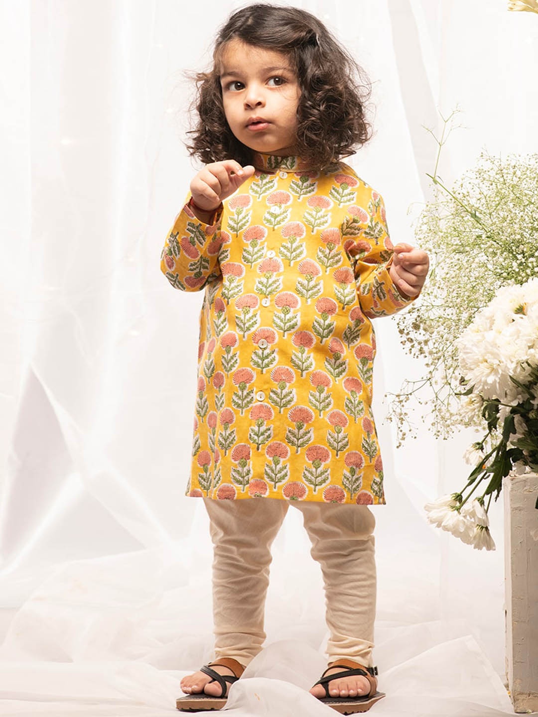 

Tiber Taber Boys Yellow Printed Thread Work Pure Cotton Kurta with Churidar