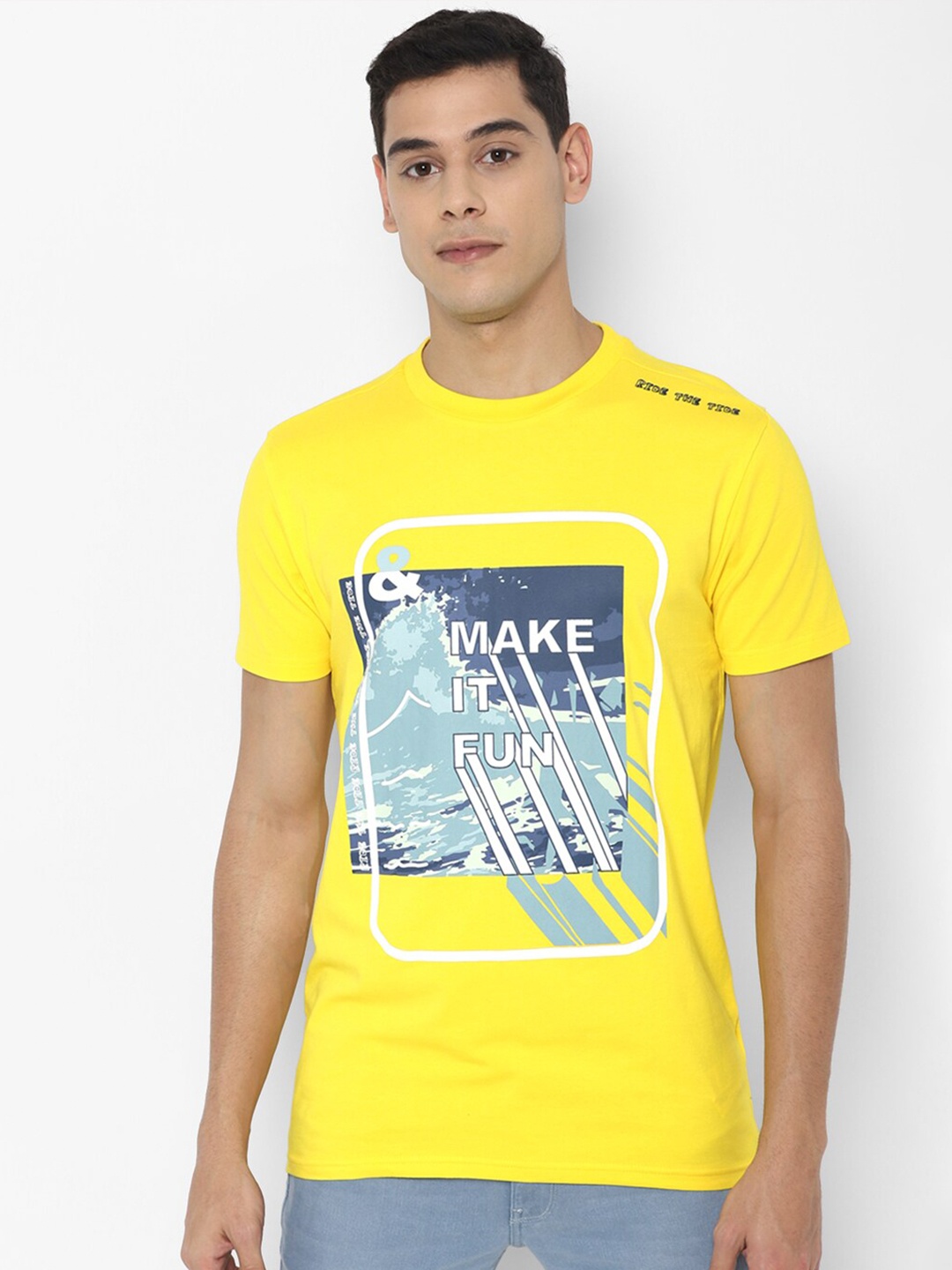 

FOREVER 21 Men Yellow Printed Raw Edge T-shirt
