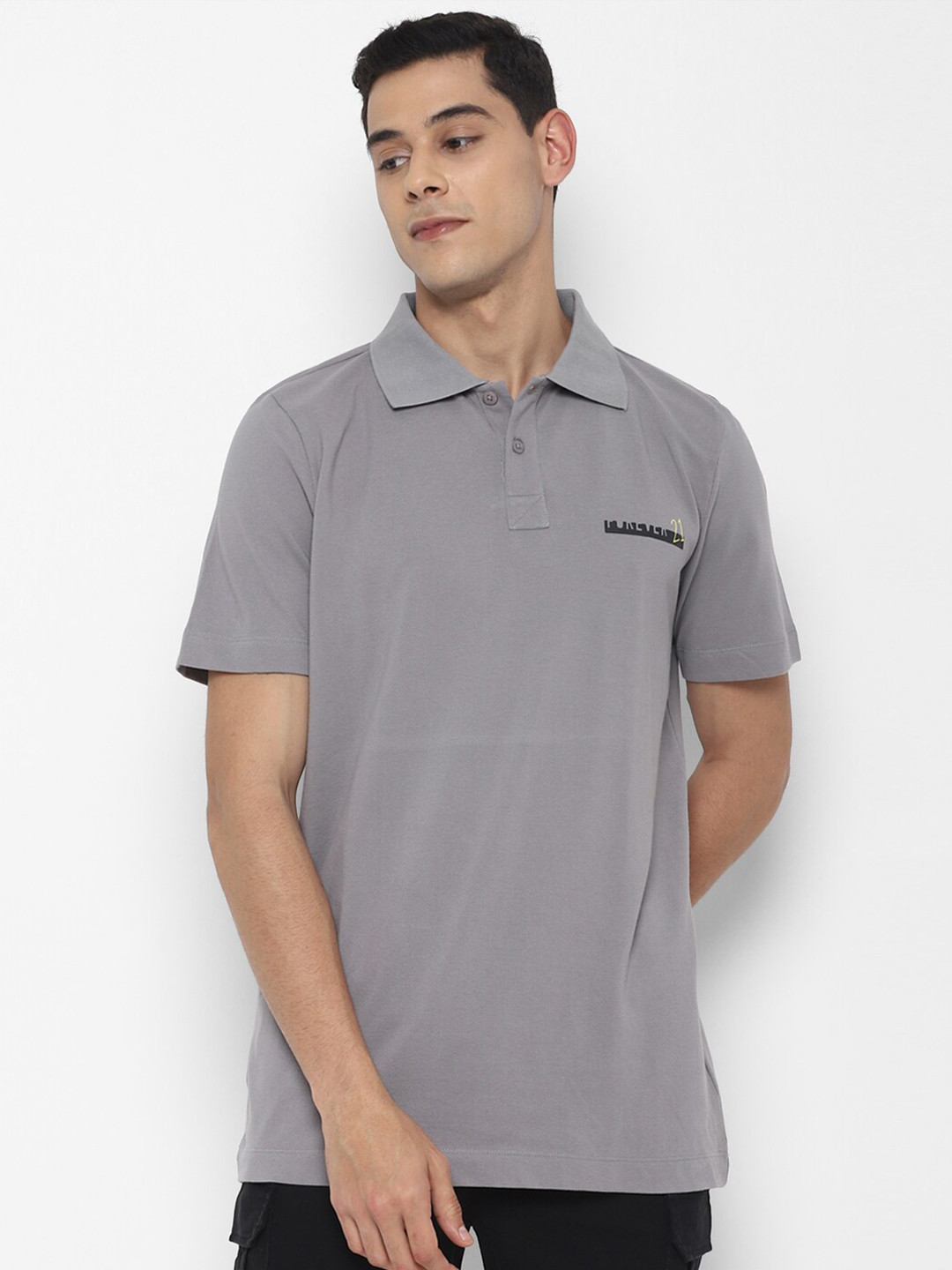

FOREVER 21 Men Grey Polo Collar Applique T-shirt