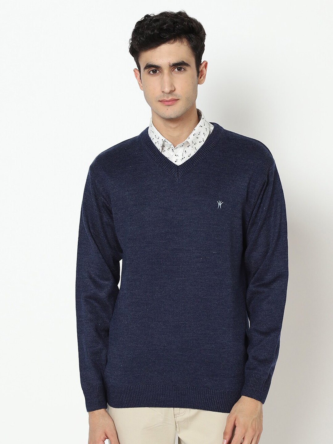 

VENITIAN Men Navy Blue Solid Pullover