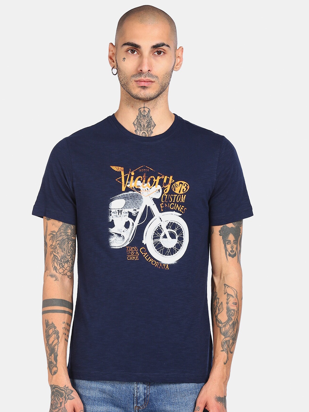 

Cherokee Men Navy Blue & White Printed T-shirt