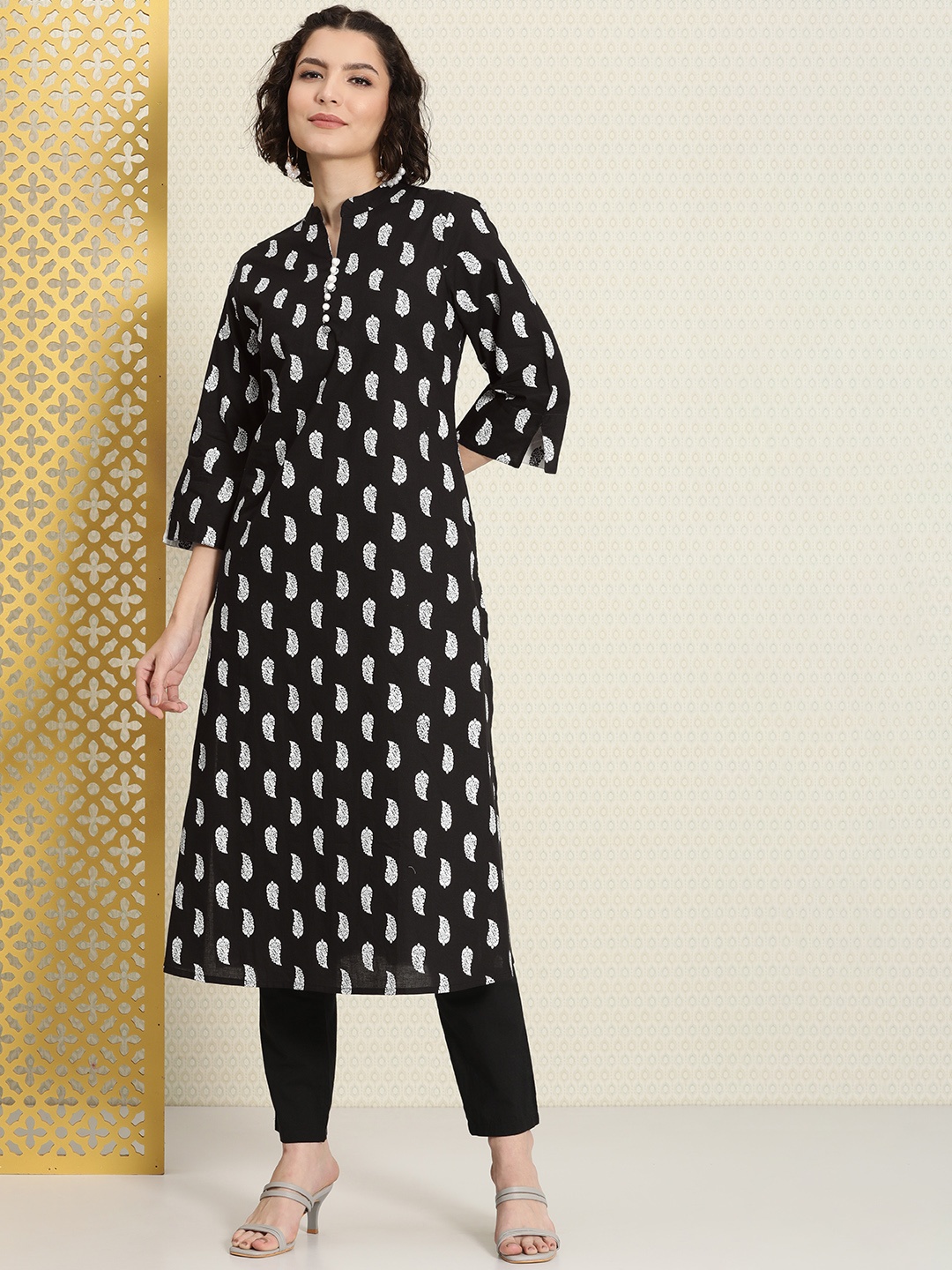 

House of Pataudi Women Black & White Ethnic Motifs Printed Pure Cotton A-Line Kurta