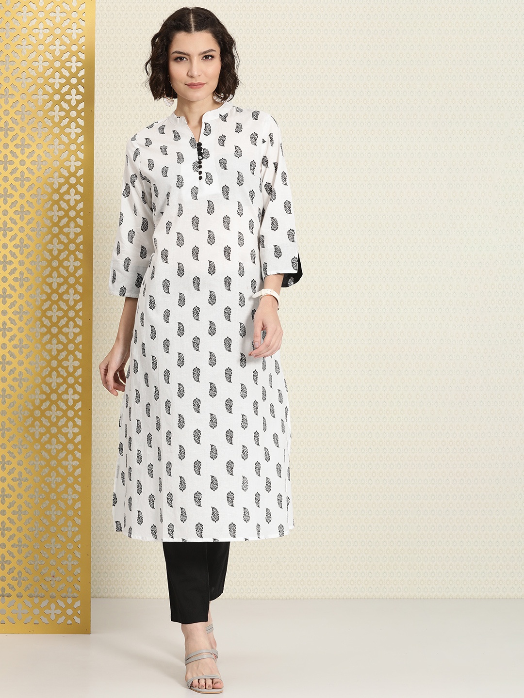 

House of Pataudi Women White & Black Ethnic Motifs Printed Pure Cotton A-Line Kurta