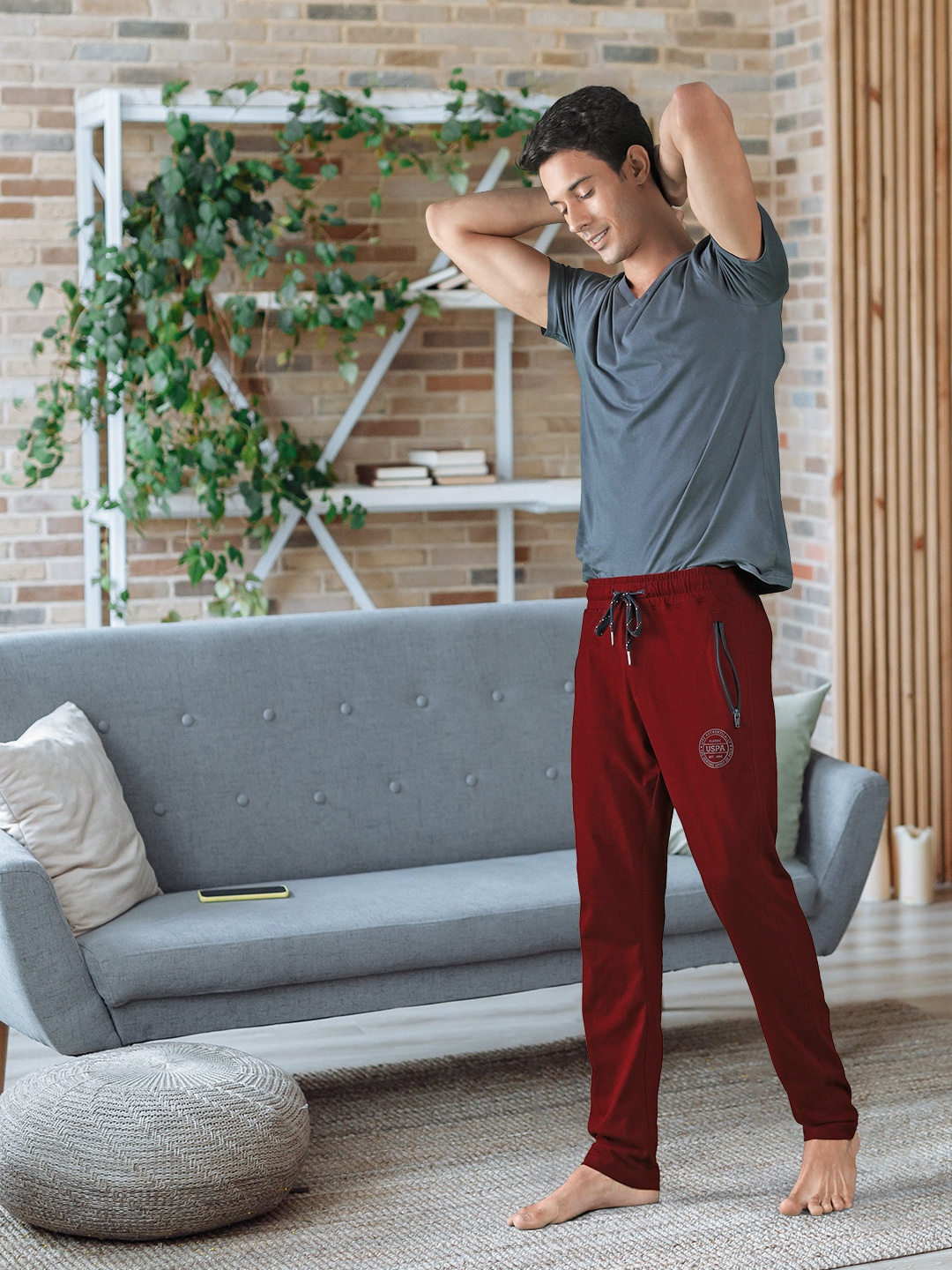 

U.S. Polo Assn. Men Red Solid Lounge Pants