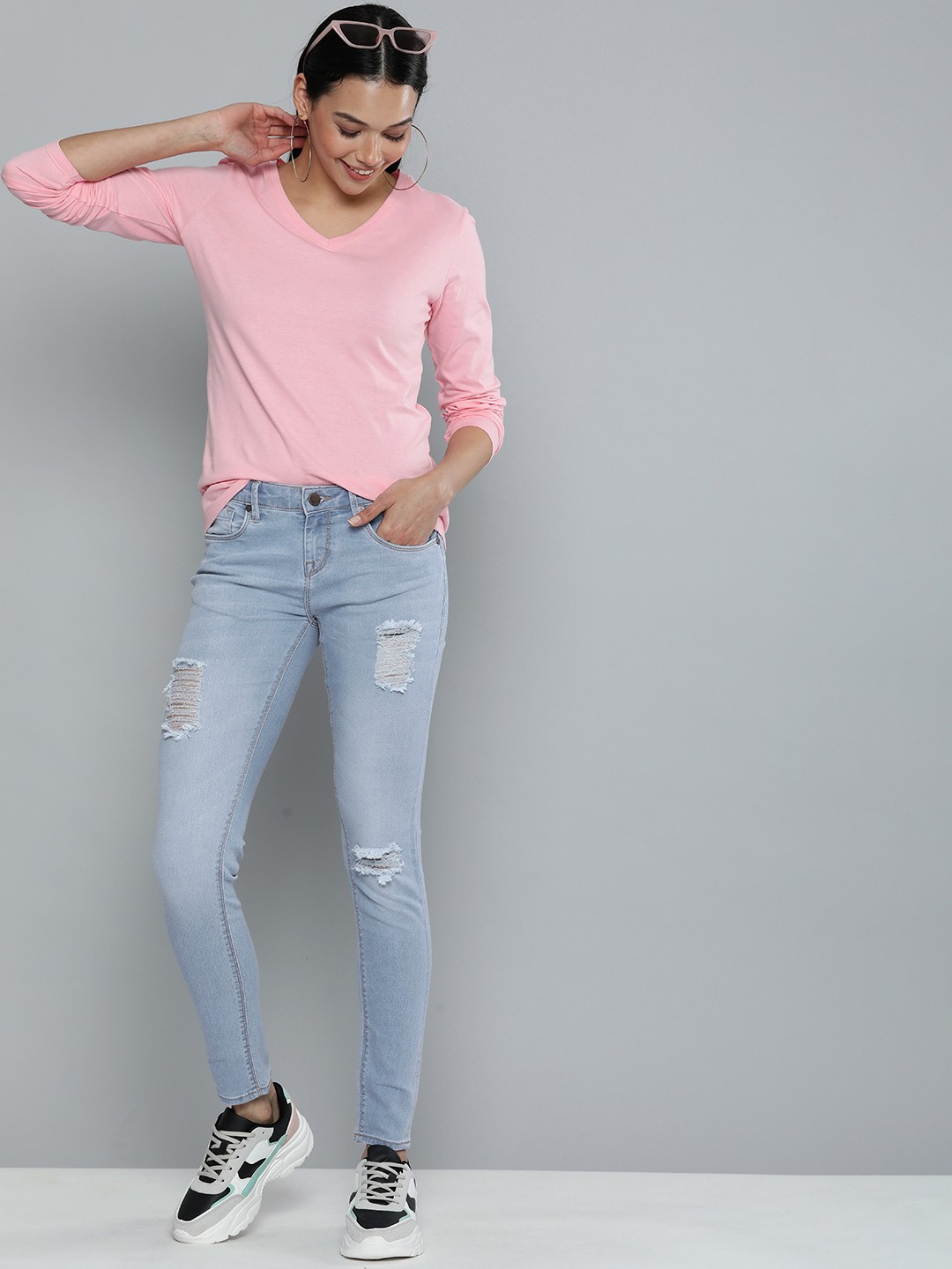 

HERE&NOW Women Blue Mid-Rise Mildly Distressed Light Fade Jeans